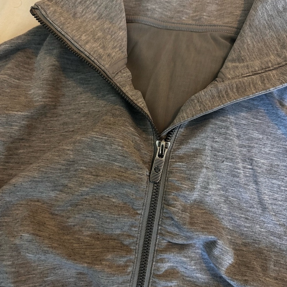 Lululemon jacket - Picture 3 of 3